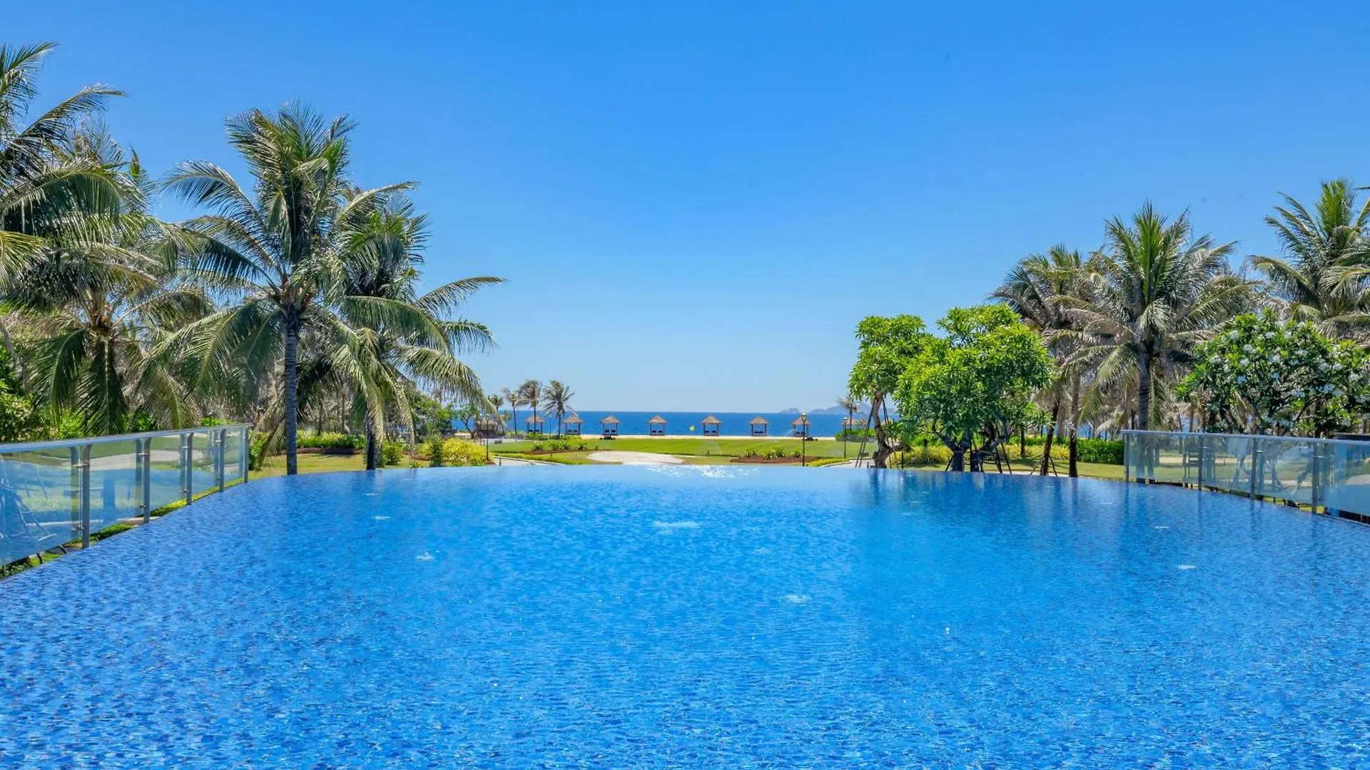 *****  Wyndham Grand Kn Paradise Cam Ranh Hotel Vietnam